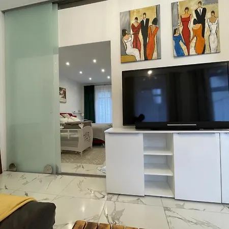 Neu! Moderne Fewo Blumenhaus Apartment