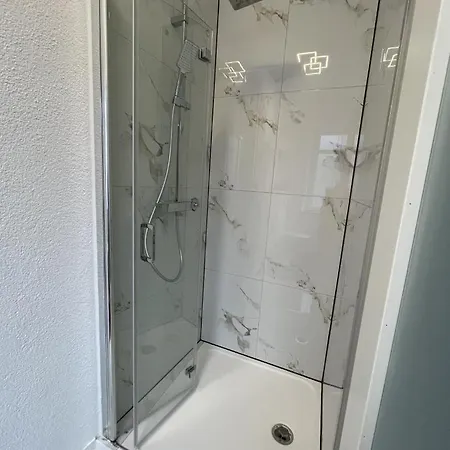 Neu! Moderne Fewo Blumenhaus *